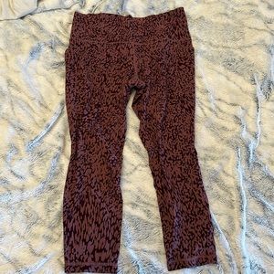 Athleta salutation stash 7/8 leggings